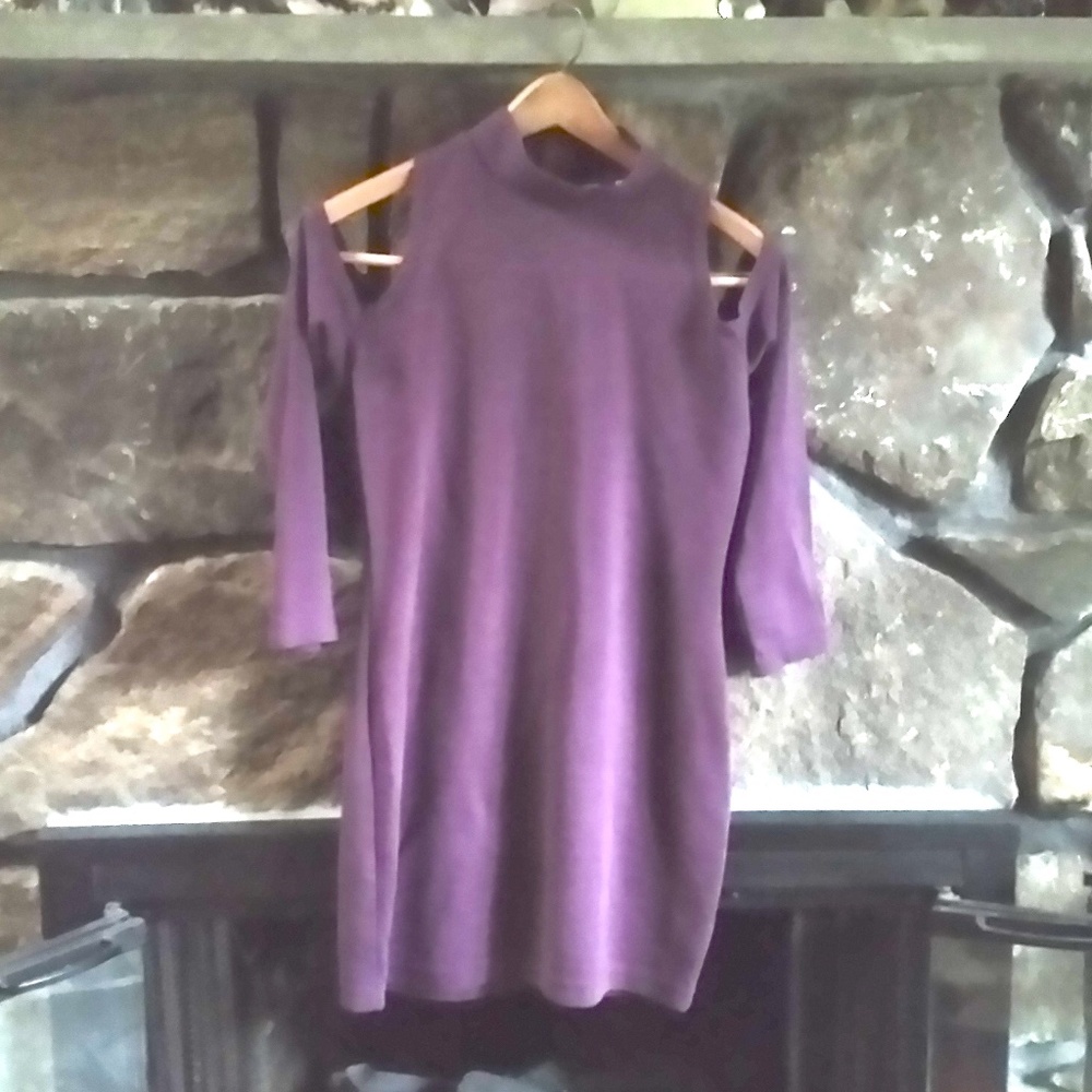 In Charge eggplant cold shoulder snug mini dress M